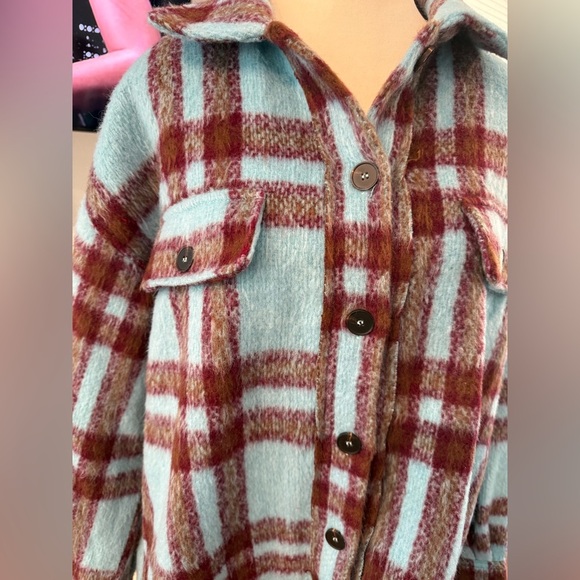 LA MIEL Oversized Checkered Jacket in Light Blue and Burgundy/Brown - Picture 6 of 8